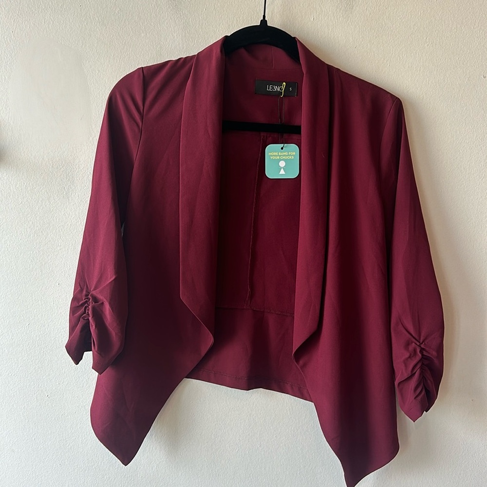 LE3NO cranberry blazer small